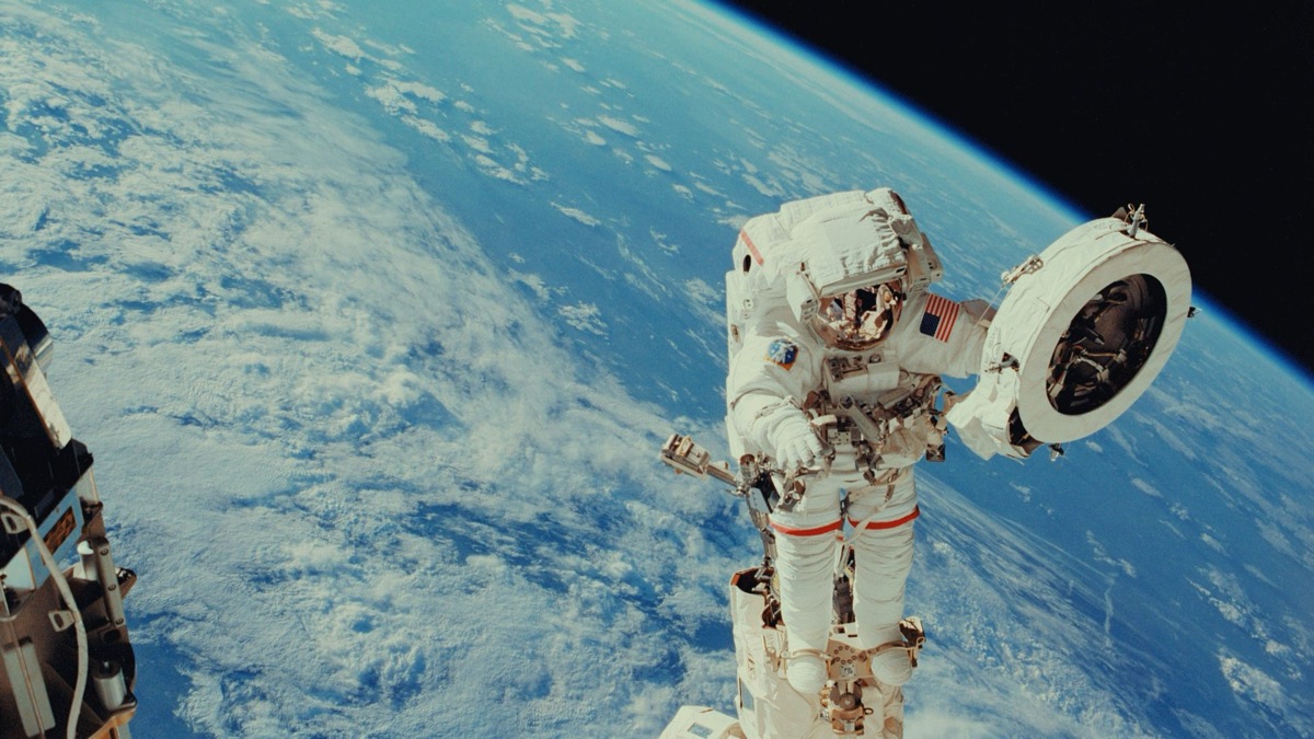 5 Ways Astronauts Train & Prepare For Space