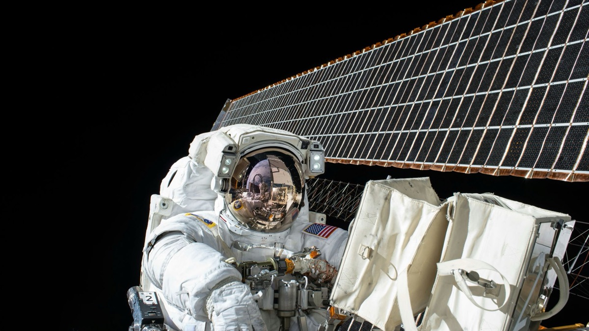 5 Ways Astronauts Train & Prepare For Space