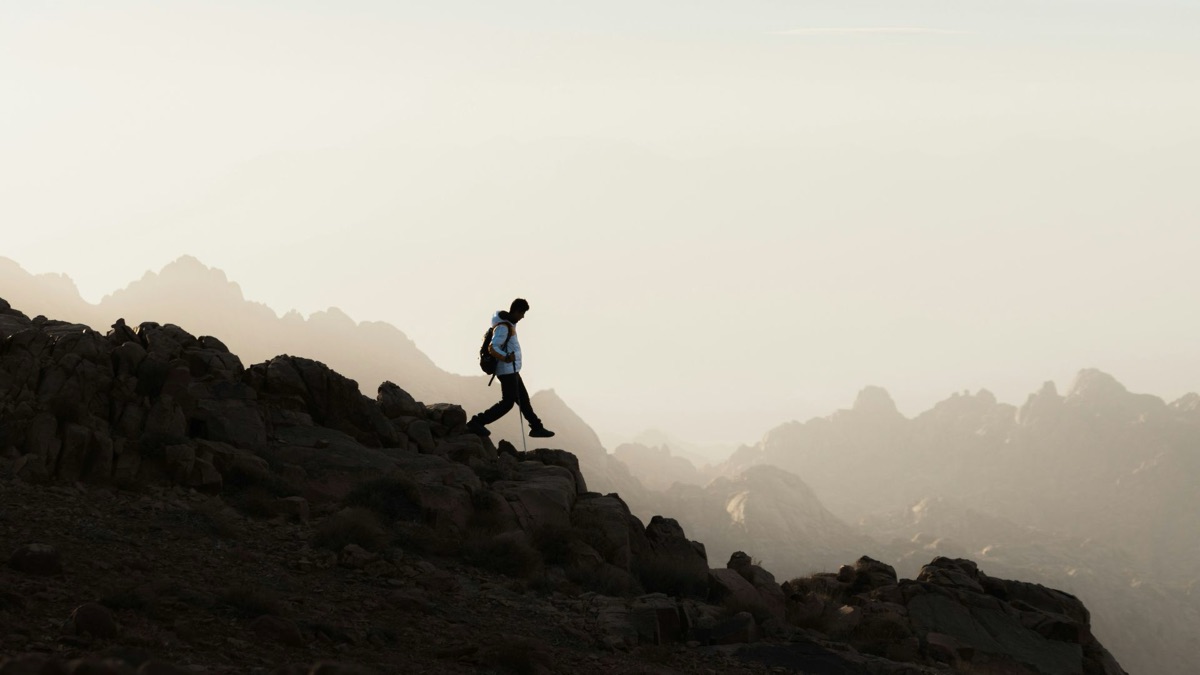 5 Hiking Essentials To Pack Before Hitting The Trail